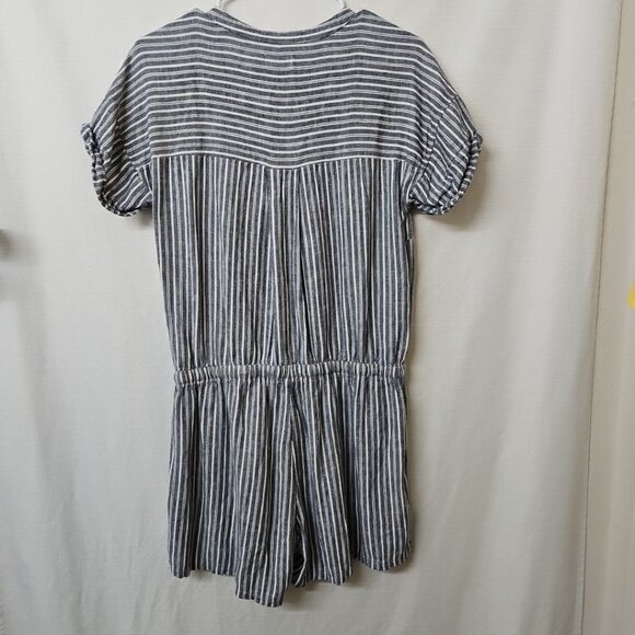 Womens Sz Med Old Navy Stripe Linen Blend Romper Shorts Vacation Nautical Beach - Picture 4 of 8